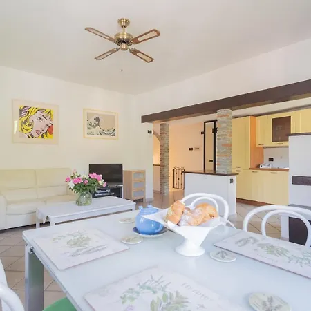 Vacation Family In By Rent *